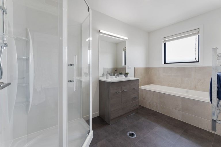 Photo of property in 27 Bell Street, Lake Hawea, Wanaka, 9382