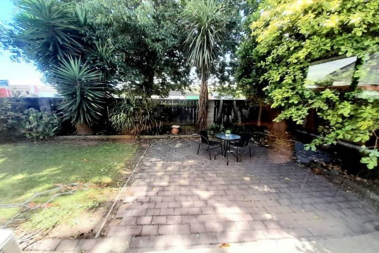 Photo of property in 10 Charisma Court, Kelvin Grove, Palmerston North, 4414