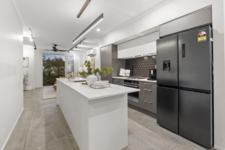 Photo of property in 18 Taitonga Lane, Stanmore Bay, Whangaparaoa, 0932