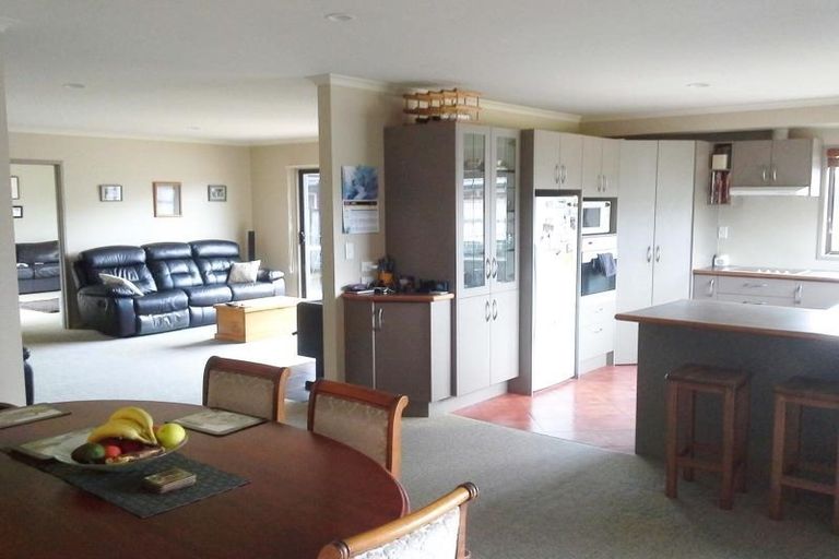 Photo of property in 176c Heta Road, Highlands Park, New Plymouth, 4312