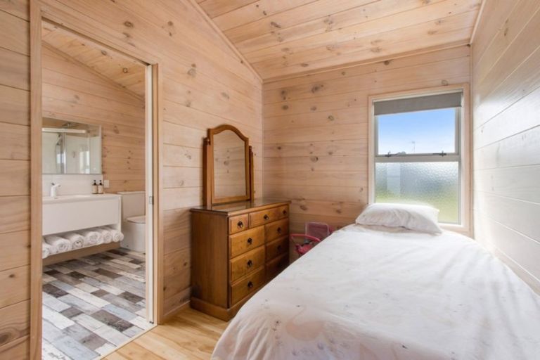 Photo of property in 28 Sandleigh Drive, Athenree, Katikati, 3177