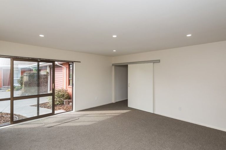 Photo of property in 1/127 Reynolds Avenue, Bishopdale, Christchurch, 8053
