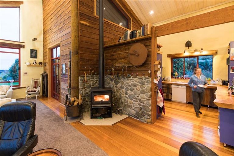 Photo of property in 57 Mchardie Road, Bulls, 4894