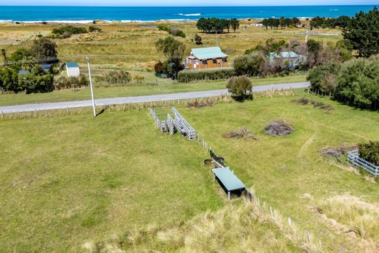 Photo of property in 212 Flat Point Road, Flat Point, Masterton, 5883