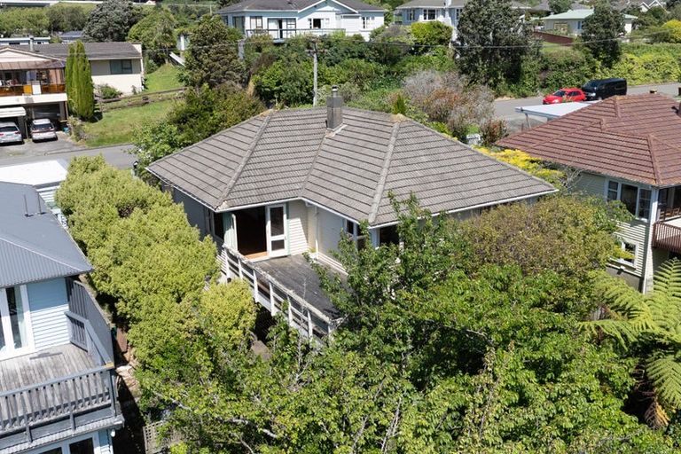 Photo of property in 45 Handyside Street, Tawa, Wellington, 5028