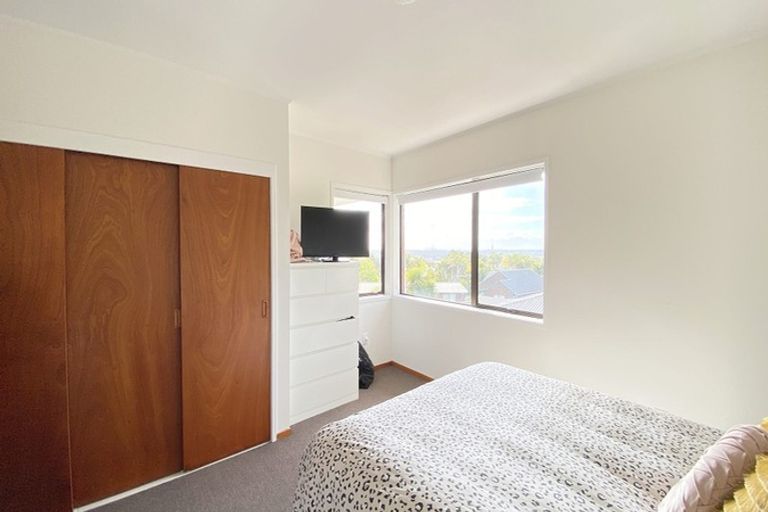 Photo of property in 176 Sturges Road, Henderson, Auckland, 0612