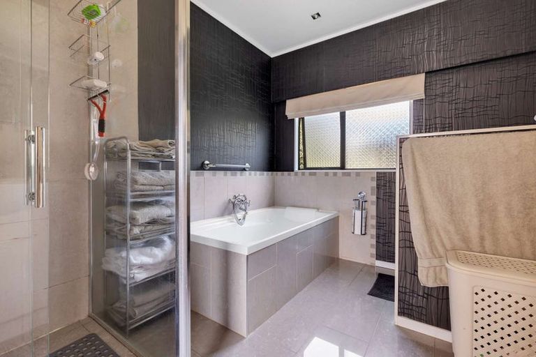 Photo of property in 16 Shepherd Road, Kawerau, 3127