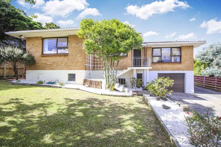 Photo of property in 4 Zita Maria Drive, Massey, Auckland, 0614