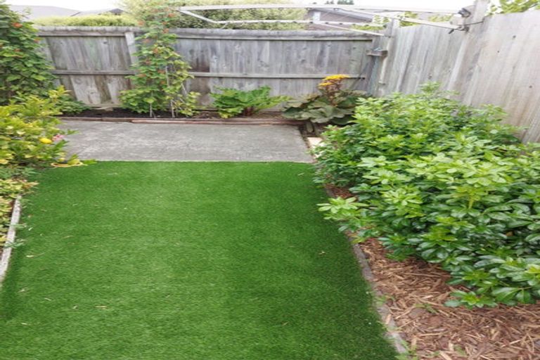 Photo of property in 19 Dunsford Close, Halswell, Christchurch, 8025