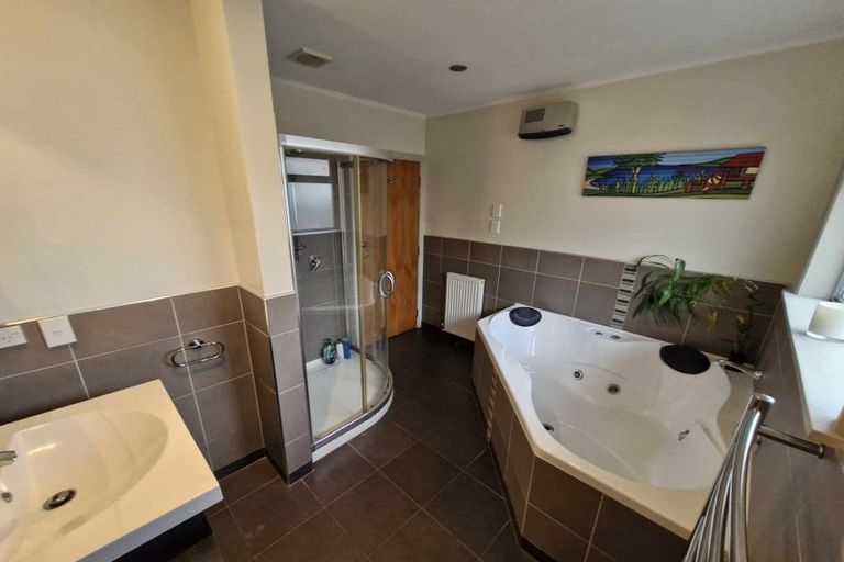 Photo of property in 12 Akatarawa Road, Brown Owl, Upper Hutt, 5018