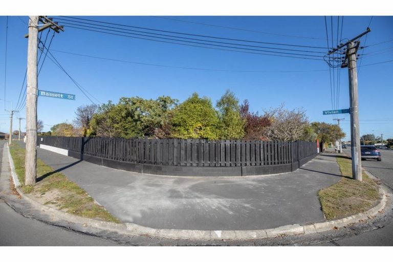 Photo of property in 106 Bassett Street, Burwood, Christchurch, 8083