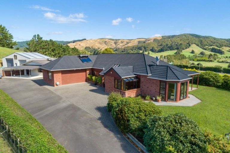 Photo of property in 25 Johnsons Road, Blue Mountains, Upper Hutt, 5371