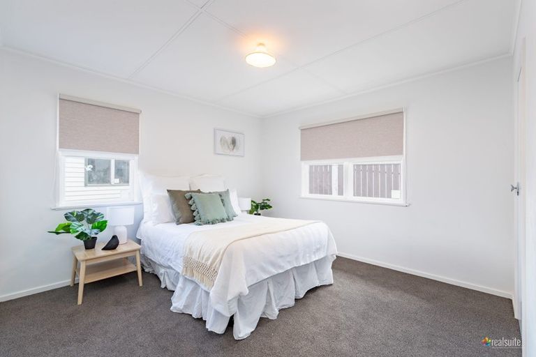 Photo of property in 46 Beaumaris Crescent, Ascot Park, Porirua, 5024