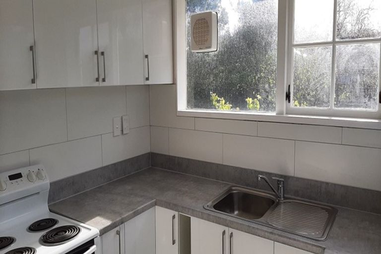 Photo of property in 2/18 Devonshire Road, Miramar, Wellington, 6022