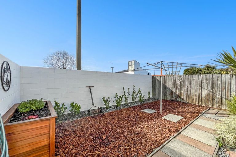 Photo of property in 1/73 Harewood Road, Papanui, Christchurch, 8053