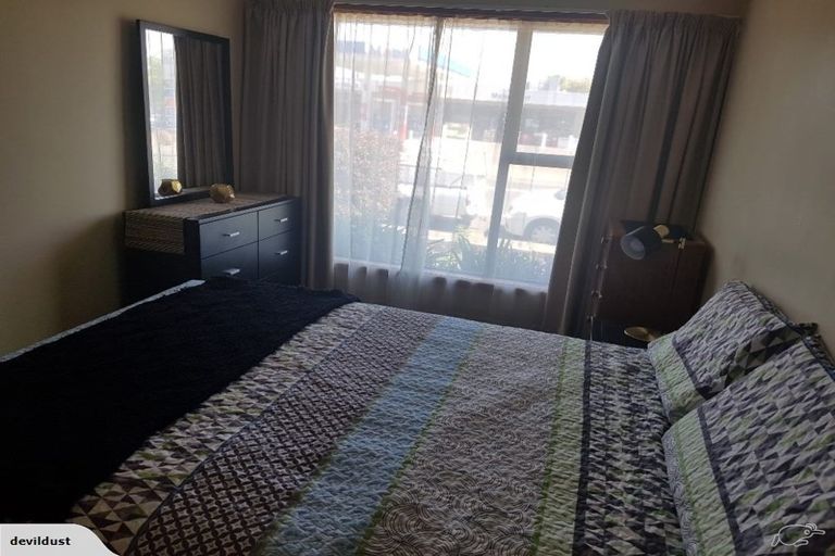 Photo of property in 418 Barbadoes Street, Christchurch Central, Christchurch, 8013