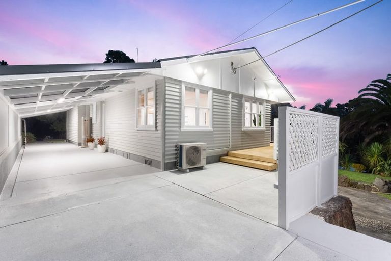 Photo of property in 134 Taikata Road, Te Atatu Peninsula, Auckland, 0610