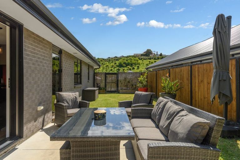 Photo of property in 33 Pakanga Grove, Pyes Pa, Tauranga, 3112