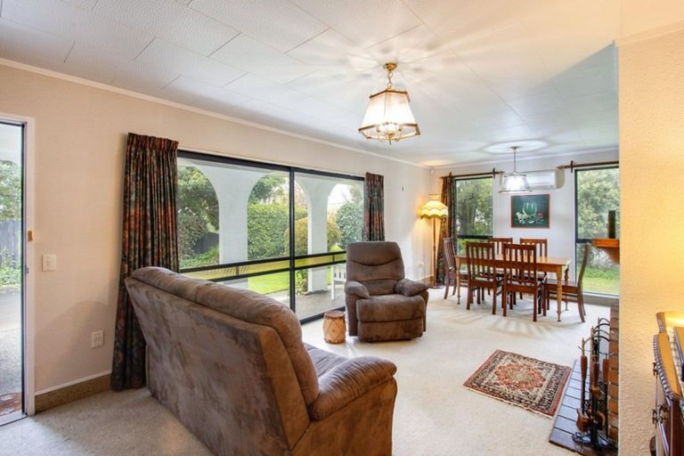 Photo of property in 1/911 Queen Street East, Parkvale, Hastings, 4122