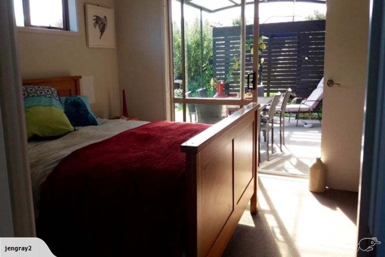 Photo of property in 1 Clifton Lane, Snells Beach, 0920