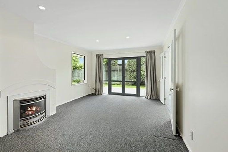 Photo of property in 18 Shearwater Drive, Woolston, Christchurch, 8023