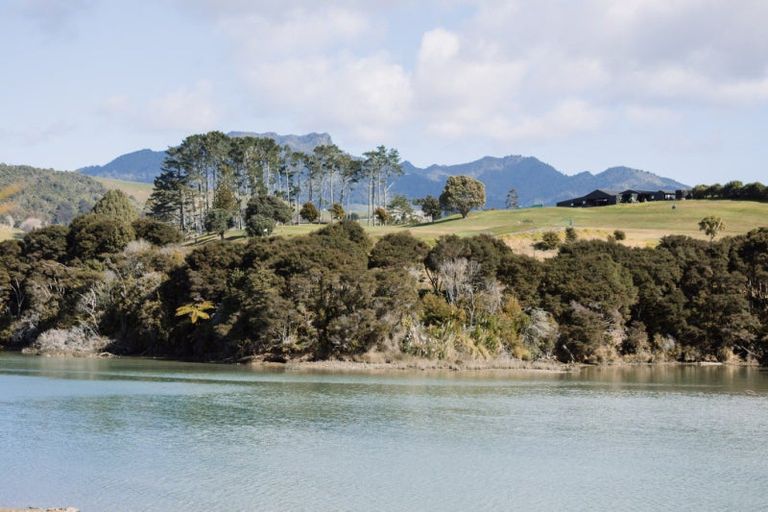 Photo of property in 3 Omahina Street, Raglan, 3225