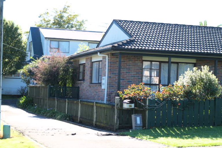 Photo of property in 2/57 Gibraltar Street, Howick, Auckland, 2014