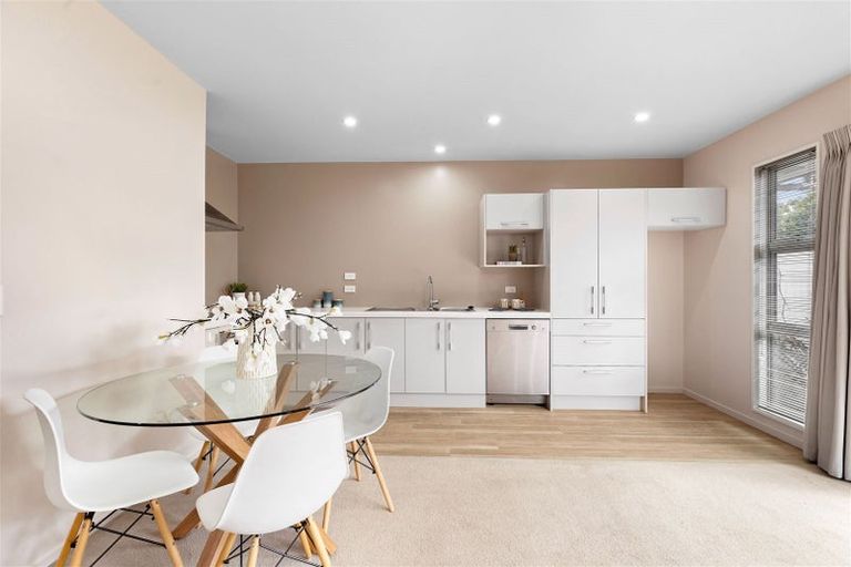 Photo of property in 11c Clarence Street South, Addington, Christchurch, 8024