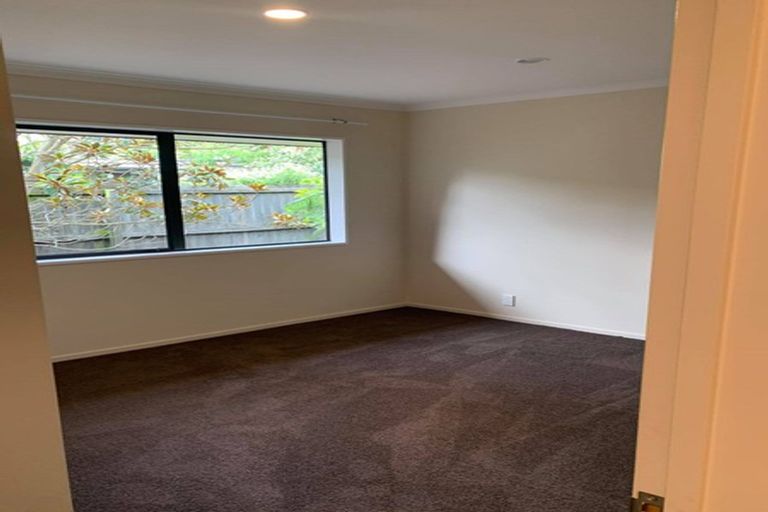 Photo of property in 43 Orlando Crescent, Waimairi Beach, Christchurch, 8083