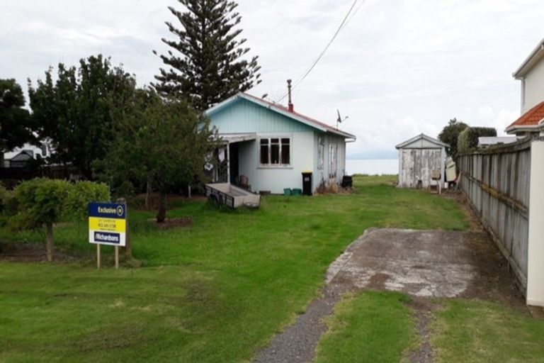 Photo of property in 15 Seaview Avenue, Te Puru, Thames, 3575