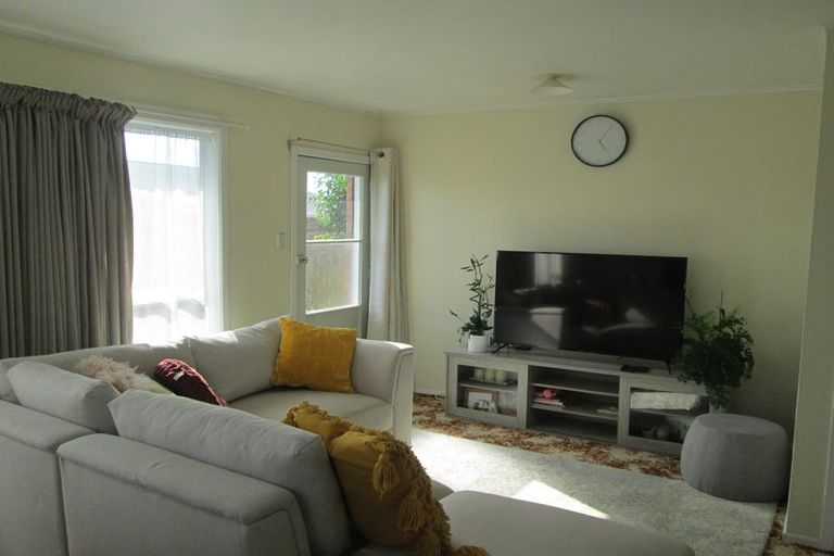 Photo of property in 2/148 Old Farm Road, Hamilton East, Hamilton, 3216