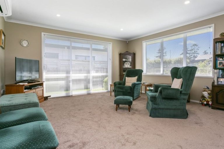 Photo of property in 10 Plescher Crescent, Leamington, Cambridge, 3432