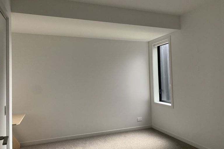 Photo of property in 9/1 Genevieve Lane, Hobsonville, Auckland, 0616