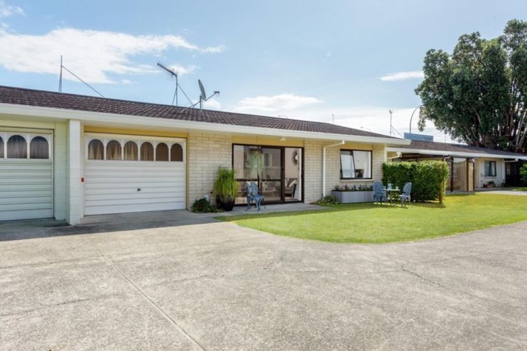 Photo of property in 936c Cameron Road, Gate Pa, Tauranga, 3112