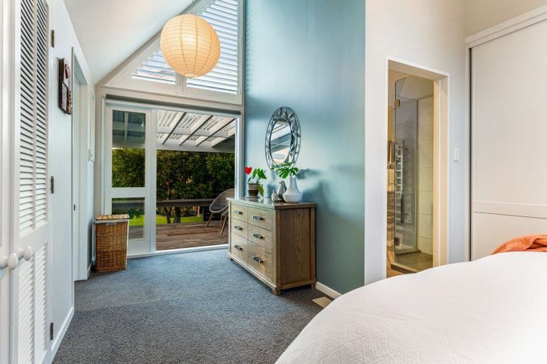 Photo of property in 12 Wairere Road, Torbay, Auckland, 0630