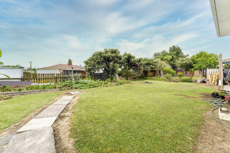 Photo of property in 25 Mcannalley Street, Manurewa East, Auckland, 2102