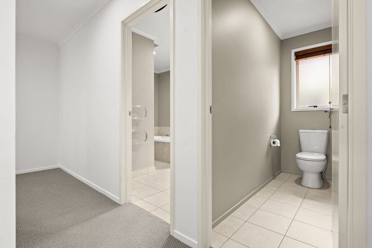 Photo of property in 6 Cleeve Close, Huntington, Hamilton, 3210