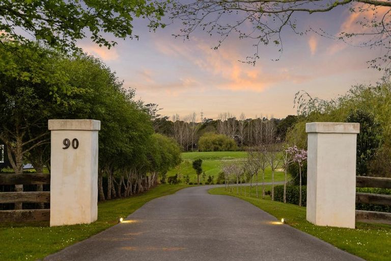 Photo of property in 90 Grace Hill Drive, Dairy Flat, Albany, 0792