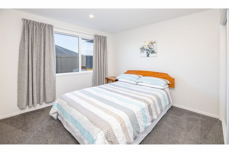 Photo of property in 31 Watkins Drive, Rangiora, 7400