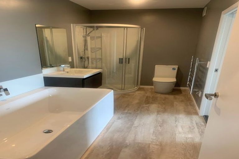 Photo of property in 14 Kopua Place, Whitby, Porirua, 5024