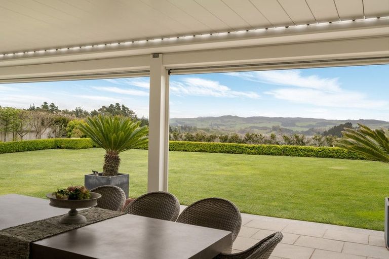 Photo of property in 83 Penetaka Heights, Pyes Pa, Tauranga, 3112