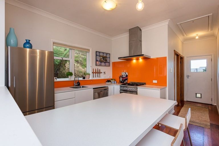 Photo of property in 27 Hudson Street, Island Bay, Wellington, 6023