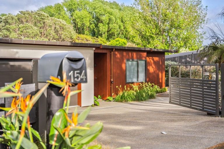 Photo of property in 154 Ngarara Road, Waikanae, 5391