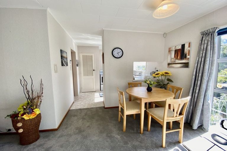 Photo of property in 12a Bell Street, Tawa, Wellington, 5028