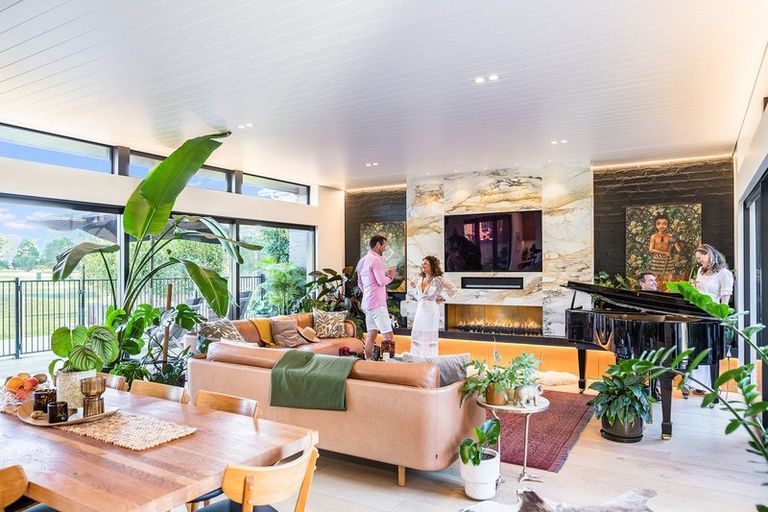 Photo of property in 210 Oceanbeach Road, Mount Maunganui, 3116