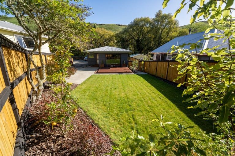 Photo of property in 2/102 Emano Street, Toi Toi, Nelson, 7010