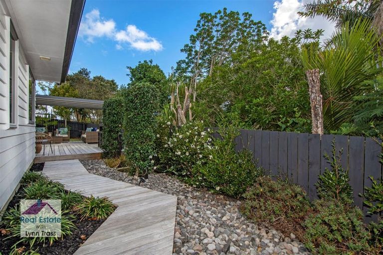 Photo of property in 10 Madison Place, Morningside, Whangarei, 0110