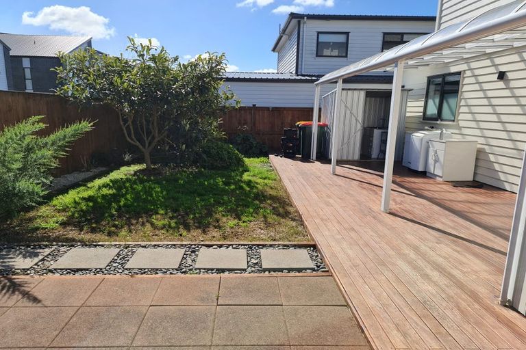 Photo of property in 27 Hangar Lane, Whenuapai, Auckland, 0618