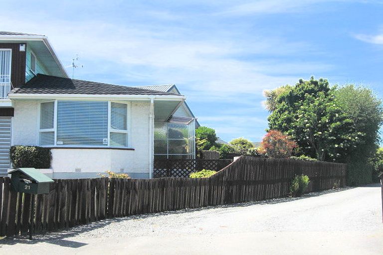 Photo of property in 21 De Bloge Place, Burwood, Christchurch, 8061