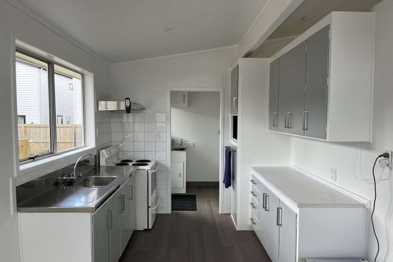 Photo of property in 35 Tabitha Crescent, Henderson, Auckland, 0612